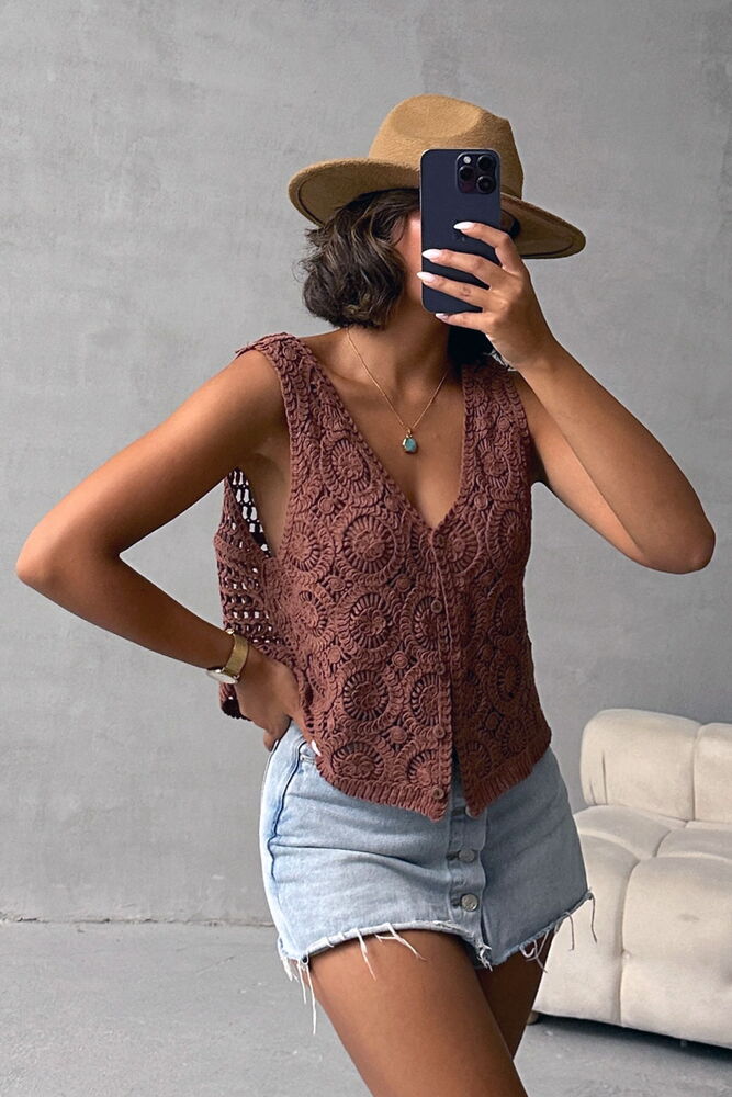 Topshow Brown Buttoned Lace Vest