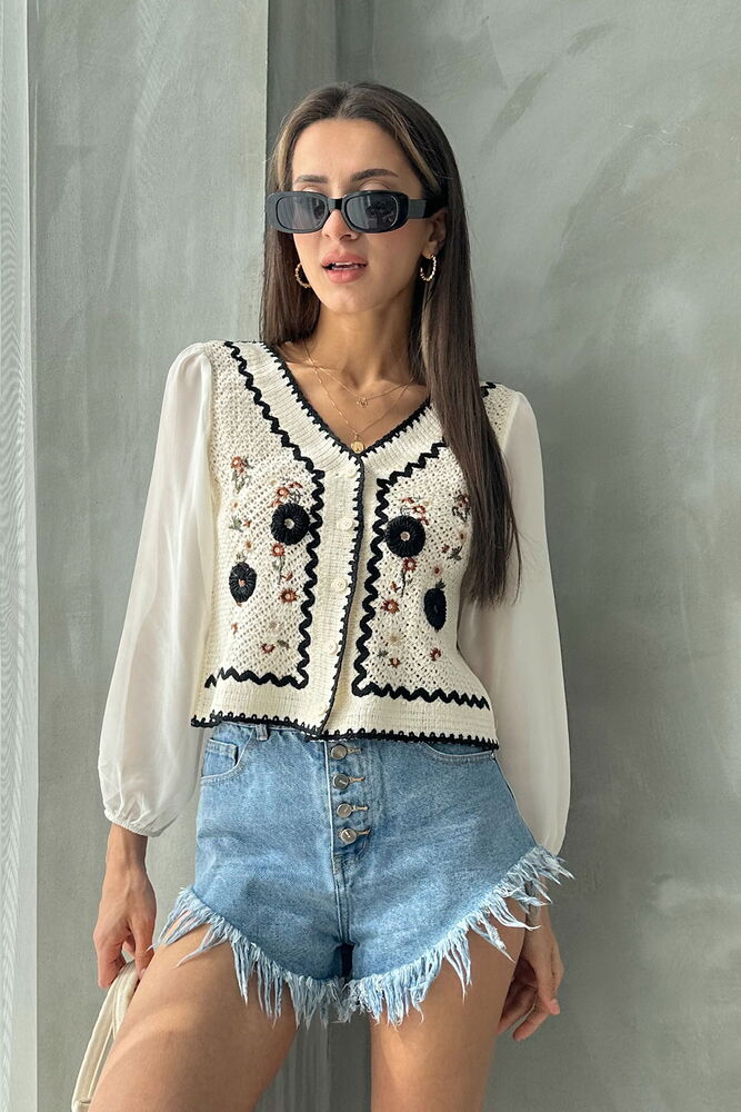 Topshow Stone Black Buttoned Short Cardigan