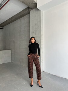 Topshow Coffee Black Leopard Printed Wholesale Pants #3