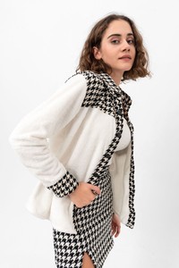 Topshow Cream Collar with Houndstooth Garnish Wholesale Shirt #3