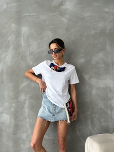 Topshow White Rose Detailed Wholesale T-Shirt #2