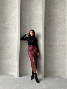 Topshow Burgundy Leather Wholesale Skirt #2