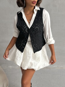 Topshow Black Buttoned Lace Vest #4