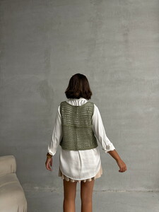 Topshow Khaki Buttoned Lace Vest #5