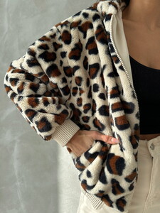 Topshow Light Stone Leopard Look Plush Wholesale Coat #2