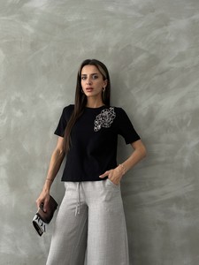 Topshow Black Chest Wholesale Blouse with Flower Accessories #2