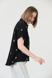 Black embroidery shirt #4