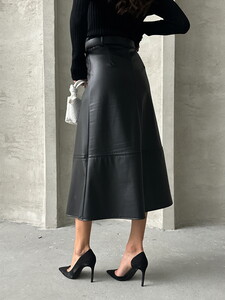 Topshow Black Leather Belted Wholesale Skirt #5