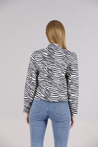 Topshow Zebra Flap Pocket Judge Collar Wholesale Coat #5