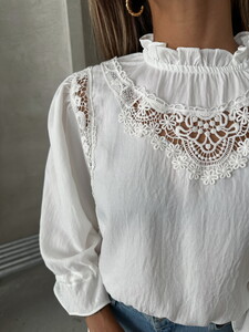 Topshow Cream Lace Detailed Blouse #4