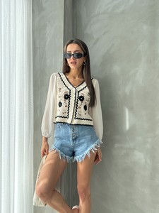 Topshow Cream Buttoned Short Cardigan #3