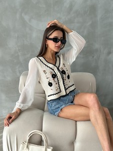 Topshow Cream Buttoned Short Cardigan #2