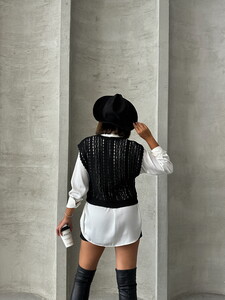 Topshow Black Hair Braided V-Neck Blouse #5