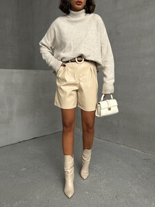 Topshow Stone Belted Leather Shorts #3