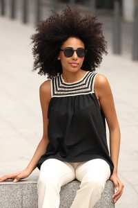 Black collar striped zero arm blouse #3