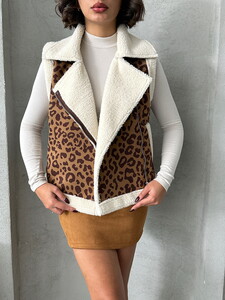 Topshow Kamel Coffee Leopard Patterned Plush Wholesale Vest #4