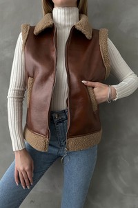 Topshow taba leather hairy vest #4