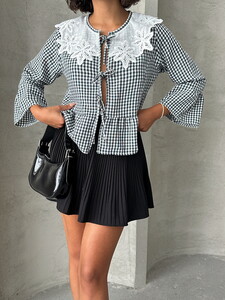 Topshow Black Front-Tied Collared Blouse #4