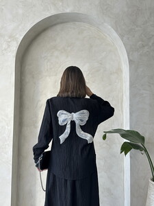 Pleated Back Bow Detail Wholesale Shirt - Black | Topshow #3